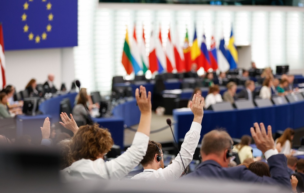 PE pritet te miratoje nje rezolute per raportet Kosove-Serbi